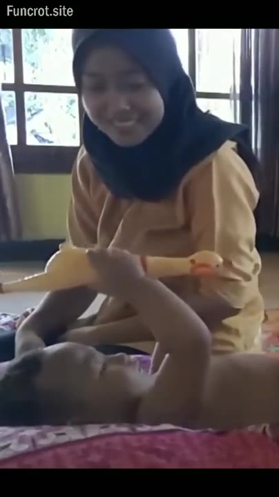 Ngintip Hijab Cantik Nyusuin Anaknya Lagi Viral Indo